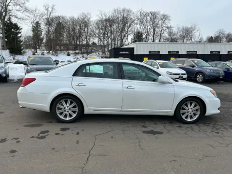 More photos of 2010 Toyota Avalon Limited at Smart Buy Auto Sales, CT