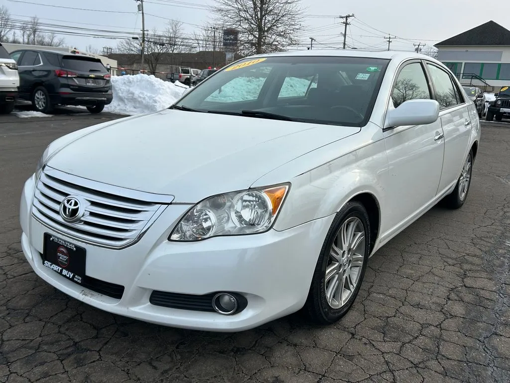 2010 Toyota Avalon Limited for sale in Meriden, CT