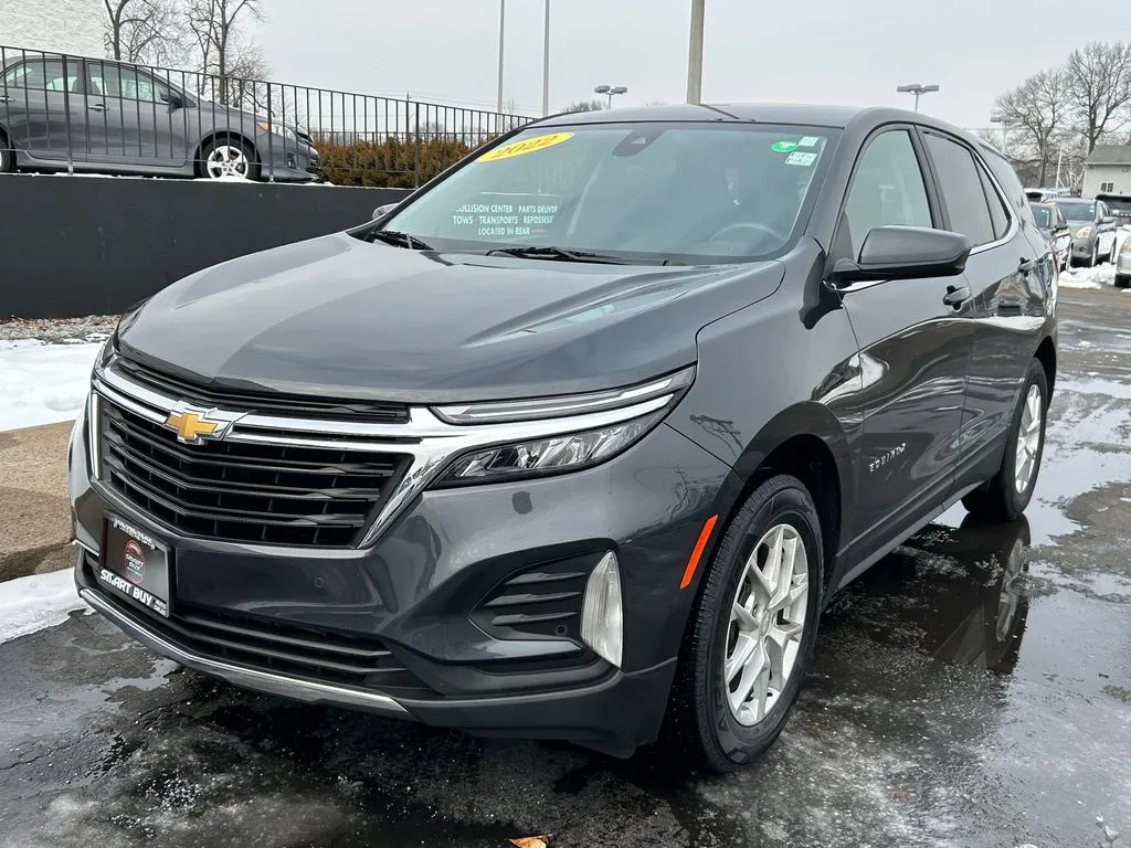 Gray 2022 Chevrolet Equinox LT for sale in Meriden, CT