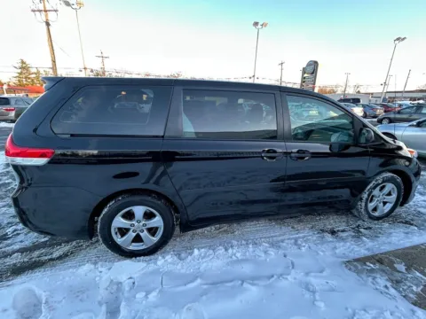 More photos of 2012 Toyota Sienna at Smart Buy Auto Sales, CT
