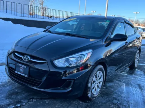 Black 2017 Hyundai Accent SE for sale in Meriden, CT