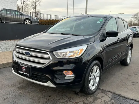 Black 2019 Ford Escape SE for sale in Meriden, CT