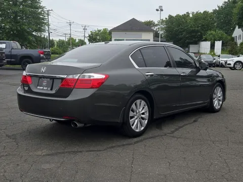 More photos of 2014 Honda Accord EX-L at Smart Buy Auto Sales, CT