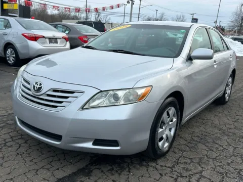 Silver 2009 Toyota Camry LE for sale in Meriden, CT