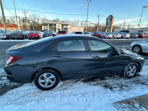 More photos of 2021 Hyundai Elantra SE at Smart Buy Auto Sales, CT
