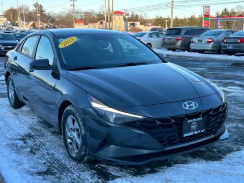 More photos of 2021 Hyundai Elantra SE at Smart Buy Auto Sales, CT