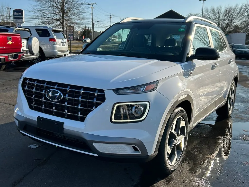 White 2023 Hyundai Venue Limited for sale in Meriden, CT