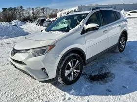 White 2018 Toyota RAV4 XLE for sale in Meriden, CT