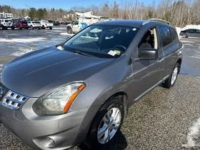 Gray 2015 Nissan Rogue Select S for sale in Meriden, CT