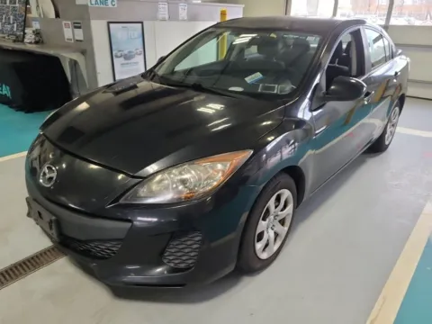Black 2012 Mazda Mazda3 i Sport for sale in Meriden, CT