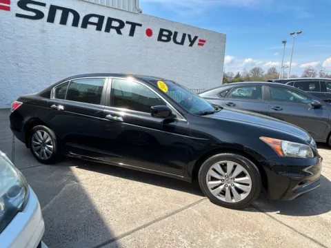 More photos of 2011 Honda Accord EX-L at Smart Buy Auto Sales, CT