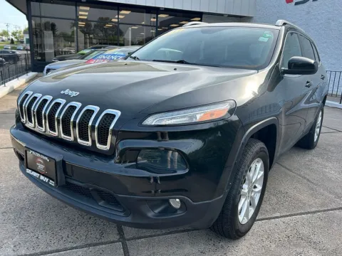 Black 2014 Jeep Cherokee Latitude for sale in Meriden, CT