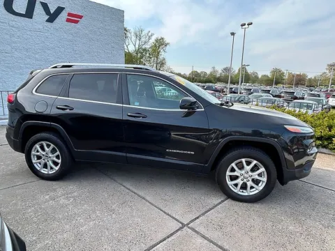 More photos of 2014 Jeep Cherokee Latitude at Smart Buy Auto Sales, CT
