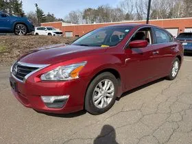 Red 2014 Nissan Altima 2.5 S for sale in Meriden, CT
