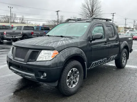Black 2016 Nissan Frontier PRO-4X for sale in Meriden, CT