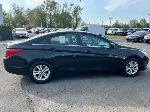 More photos of 2013 Hyundai Sonata GLS at Smart Buy Auto Sales, CT