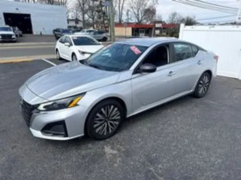 Silver 2024 Nissan Altima 2.5 SV for sale in Meriden, CT