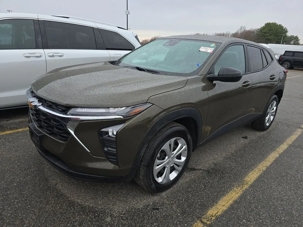 2024 Chevrolet Trax LS