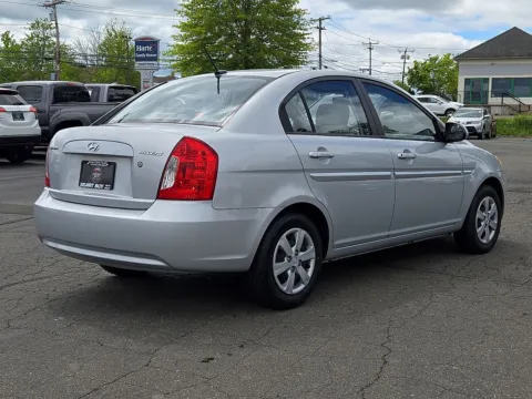 More photos of 2009 Hyundai Accent GLS at Smart Buy Auto Sales, CT