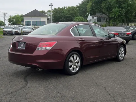 More photos of 2010 Honda Accord EX-L at Smart Buy Auto Sales, CT