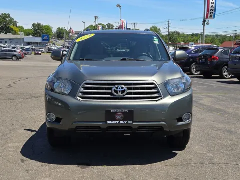 Another view of 2008 Toyota Highlander for sale in Meriden, CT at Smart Buy Auto Sales