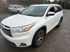 White 2016 Toyota Highlander XLE V6 for sale in Meriden, CT