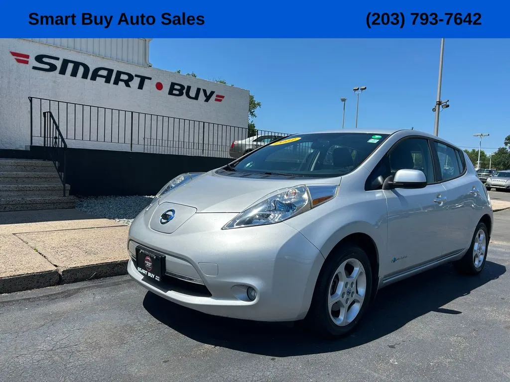 Silver 2013 Nissan Leaf SV for sale in Meriden, CT