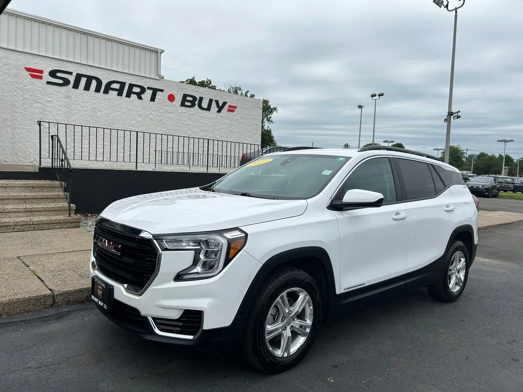 White 2022 GMC Terrain SLE for sale in Meriden, CT