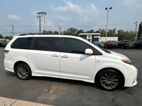 More photos of 2019 Toyota Sienna SE at Smart Buy Auto Sales, CT