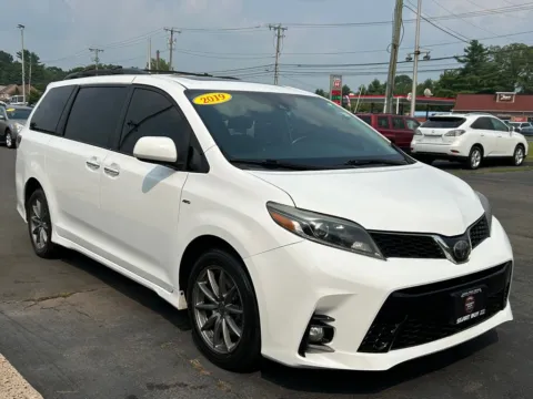 More photos of 2019 Toyota Sienna SE at Smart Buy Auto Sales, CT