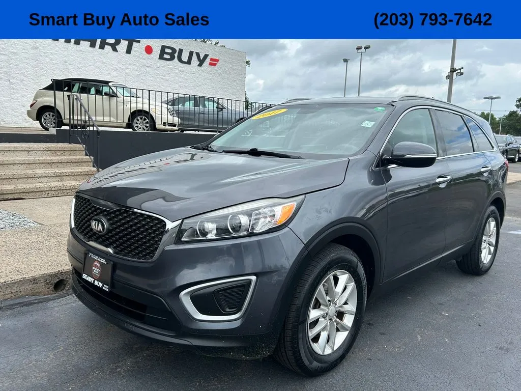 Gray 2017 Kia Sorento LX for sale in Meriden, CT