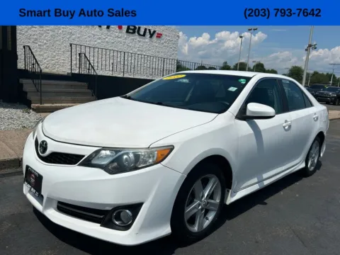 White 2012 Toyota Camry SE for sale in Meriden, CT
