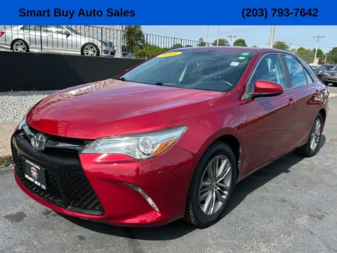 Red 2015 Toyota Camry SE for sale in Meriden, CT