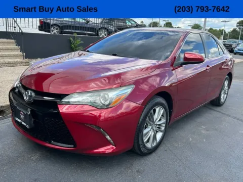 Red 2017 Toyota Camry SE for sale in Meriden, CT