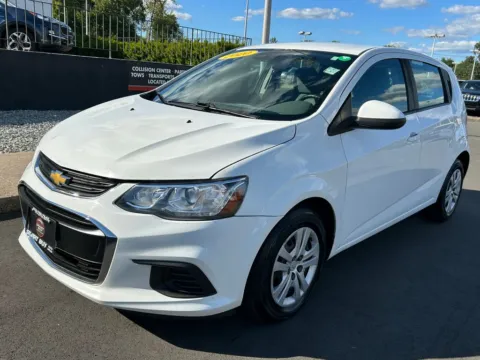 White 2020 Chevrolet Sonic LT for sale in Meriden, CT