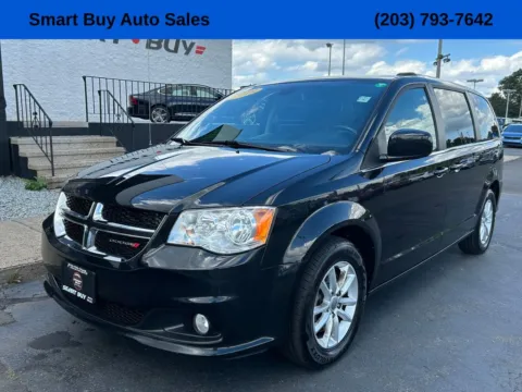 Black 2019 Dodge Grand Caravan SXT for sale in Meriden, CT