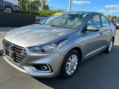Gray 2022 Hyundai Accent SEL for sale in Meriden, CT