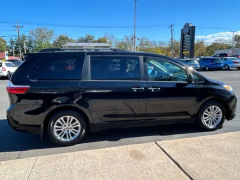 More photos of 2017 Toyota Sienna XLE at Smart Buy Auto Sales, CT