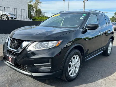 Black 2020 Nissan Rogue SV for sale in Meriden, CT