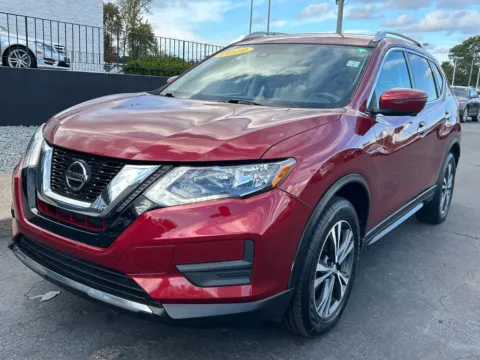 Red 2019 Nissan Rogue SV for sale in Meriden, CT