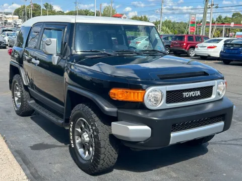 More photos of 2011 Toyota FJ Cruiser at Smart Buy Auto Sales, CT