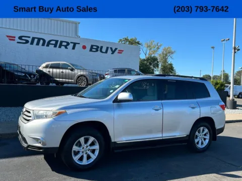 Photos of 2011 Toyota Highlander for sale in Meriden, CT at Smart Buy Auto Sales