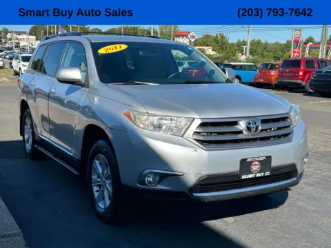 More photos of 2011 Toyota Highlander at Smart Buy Auto Sales, CT