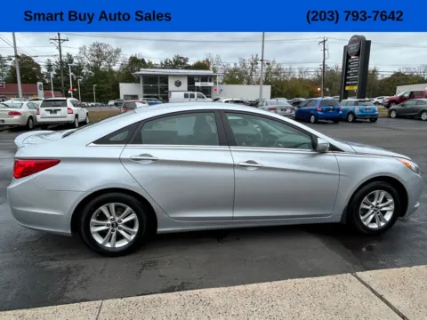 More photos of 2013 Hyundai Sonata GLS at Smart Buy Auto Sales, CT