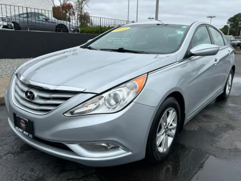 Silver 2013 Hyundai Sonata GLS for sale in Meriden, CT