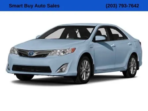 Blue 2013 Toyota Camry Hybrid LE for sale in Meriden, CT