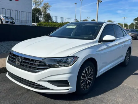 White 2019 Volkswagen Jetta 1.4T SE for sale in Meriden, CT