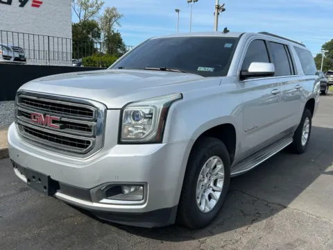 Silver 2015 GMC Yukon XL SLT 1500 for sale in Meriden, CT