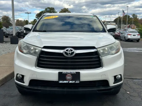 Another view of 2015 Toyota Highlander XLE V6 for sale in Meriden, CT at Smart Buy Auto Sales