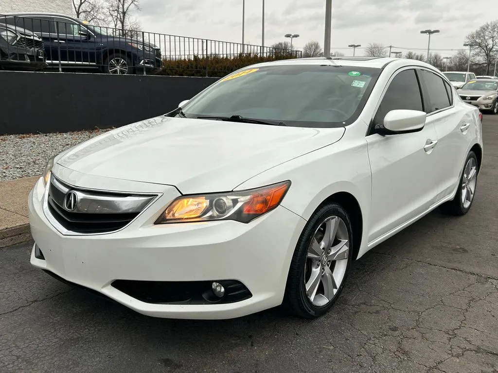 White 2014 Acura ILX 2.0L for sale in Meriden, CT